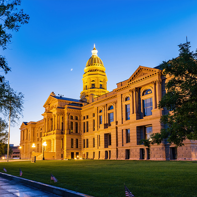 the outside of the wyoming capitol